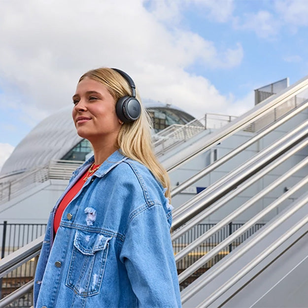 JBL Live 680NC Wireless Noise Cancelling Bluetooth On-Ear Headphones