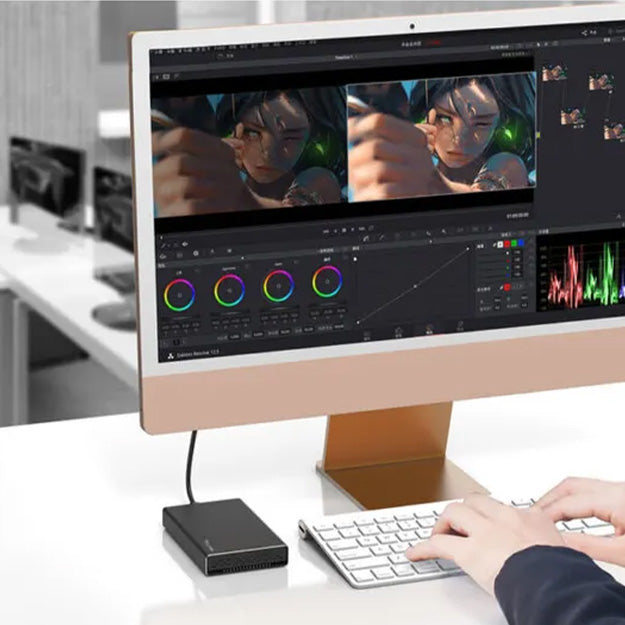 LMP DataMobile 2 USB-C Enclosure 2.5" SATA HDD/SSD USB-C 520 MBs - Black