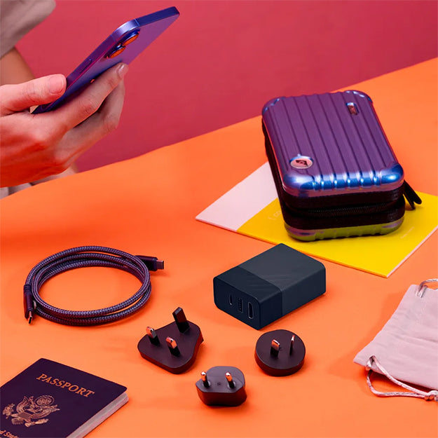 Adam Elements GaN Hub 65W GaN Charger With HDMI Display - Black